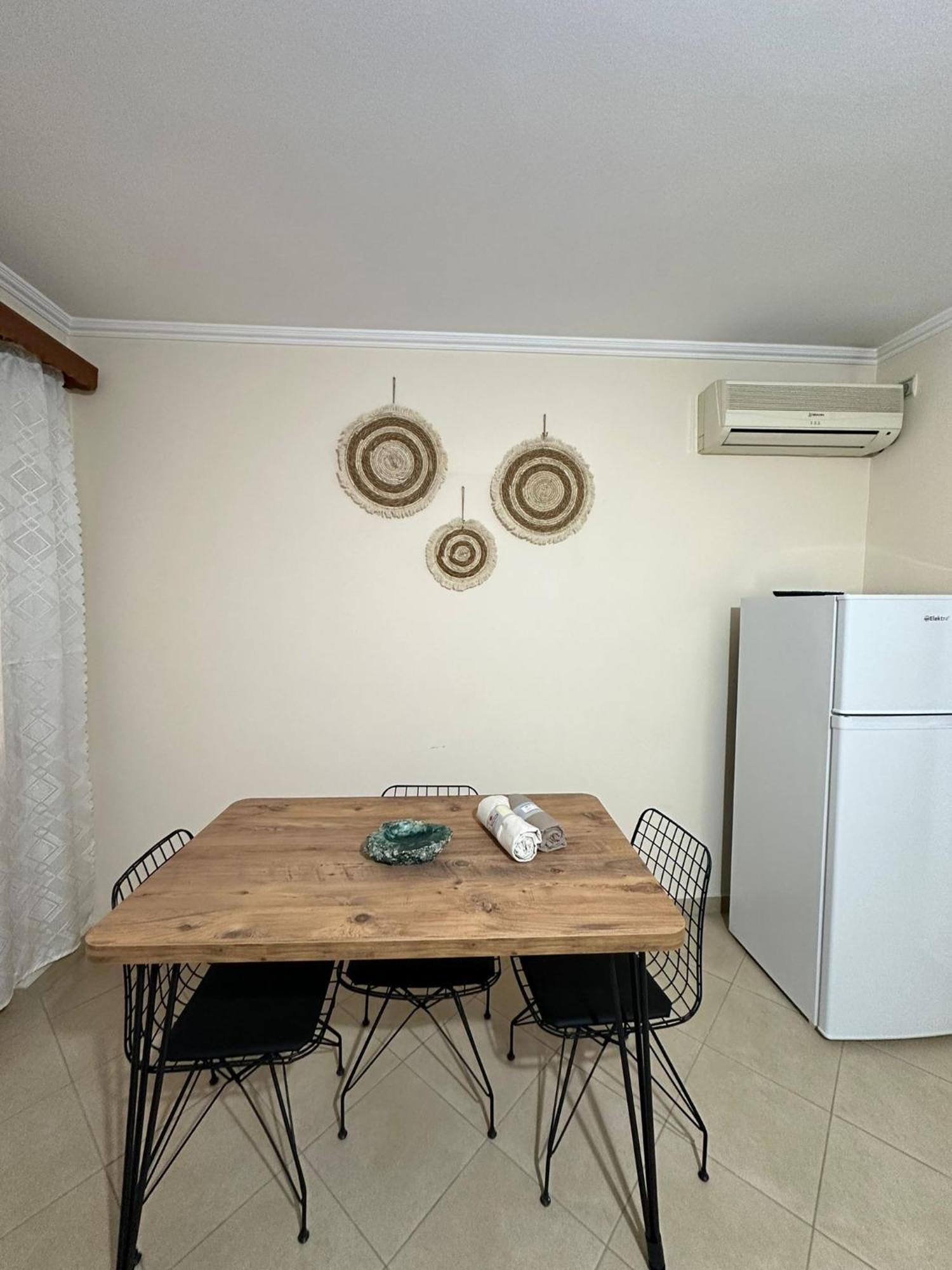 Boho Coastal Retreat Appartement Sarandë Buitenkant foto